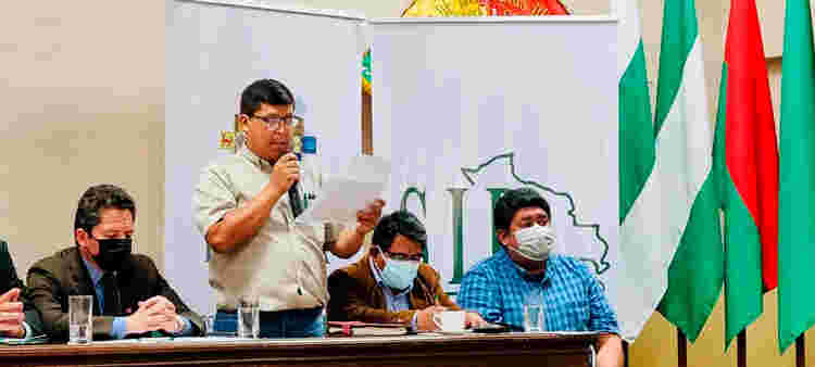 La SIB Chuquisaca junto a la SIB organizaron el Conversatorio Generación Distribuida – Decreto Supremo 4477