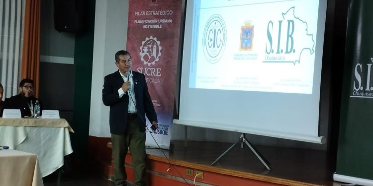 Socializamos el Reglamento de Fundaciones para edificaciones, excavaciones y estructuras de contención y taludes