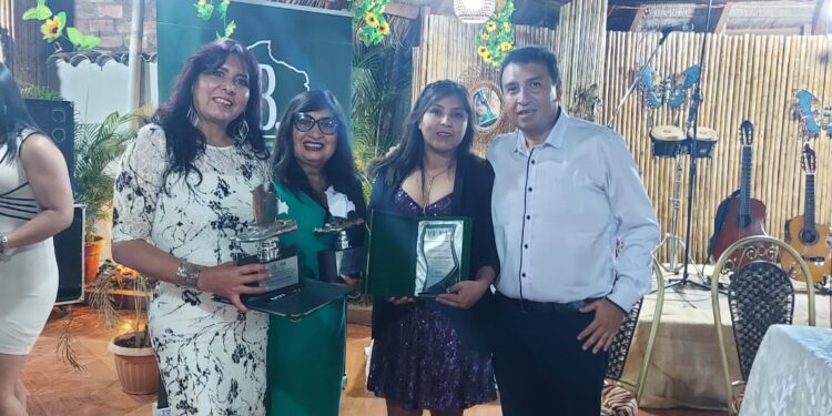 Ingenieras chuquisaqueñas fueron premiadas en el Día Internacional de la Mujer en la Ingeniería
