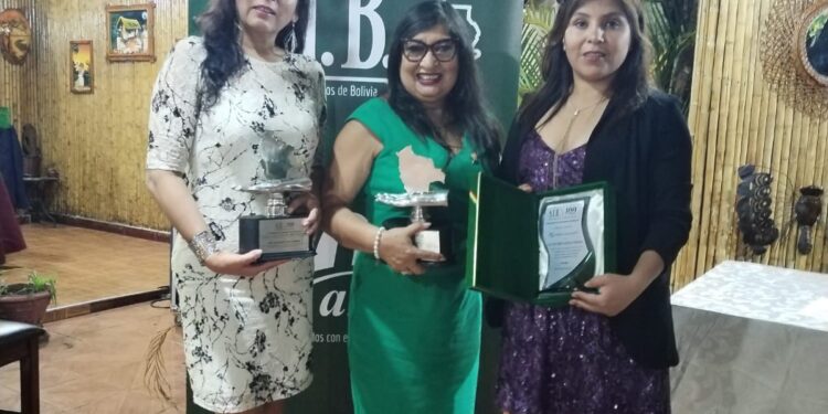 Ingenieras chuquisaqueñas fueron premiadas en el Día Internacional de la Mujer en la Ingeniería