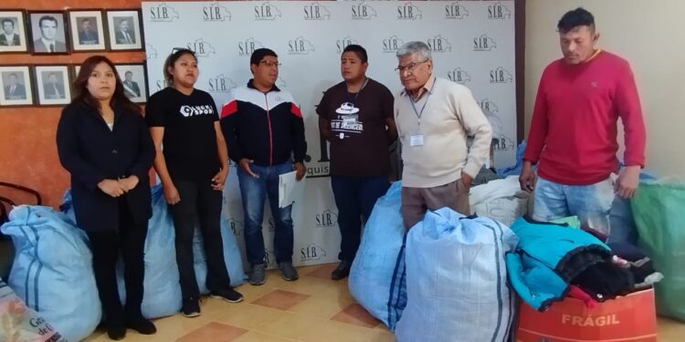 Entrega de donativos «Mi abrigo es tu Abrigo»