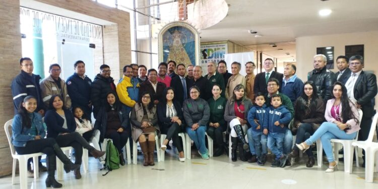 Procesión con la Virgen de Guadalupe