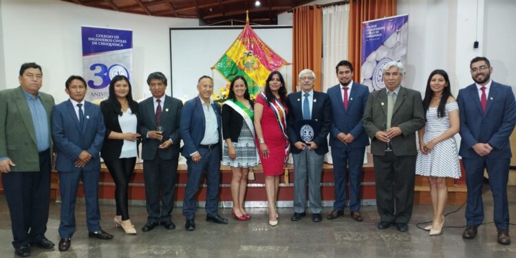 El Colegio de Ingenieros Civiles de Chuquisaca, reconoció a Ingenieros Eméritos