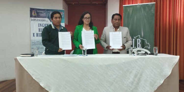 Firma de convenio con la Escuela Boliviana de Posgrado