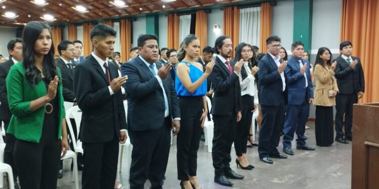 Juramento de nuevos miembros