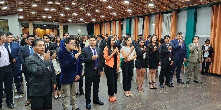 Juramento de nuevos miembros