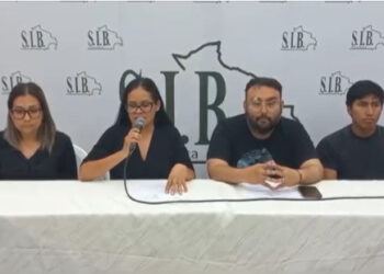 Entregamos  donativos al grupo de Bomberos Voluntarios Caballeros de Fuego, Compañía Cosmopolita