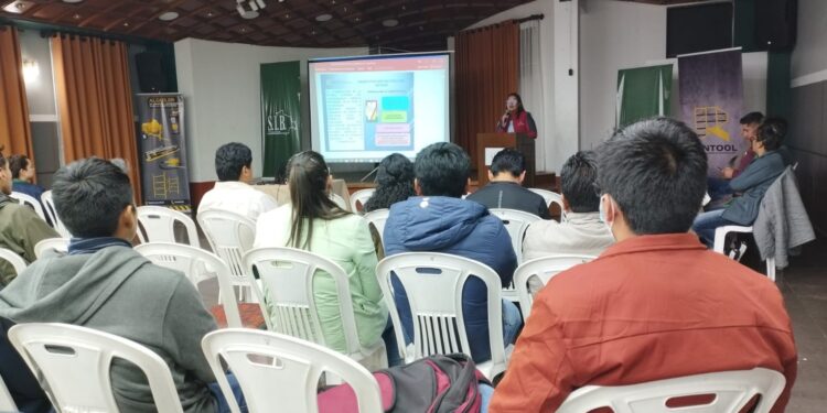 Círculo de Ingenieros: Noche del Ministerio de Trabajo, Empleo y Previsión Social y la empresa Rentool