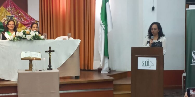Colegio de Ingenieros Ambientales posesionó a su nuevo Directorio