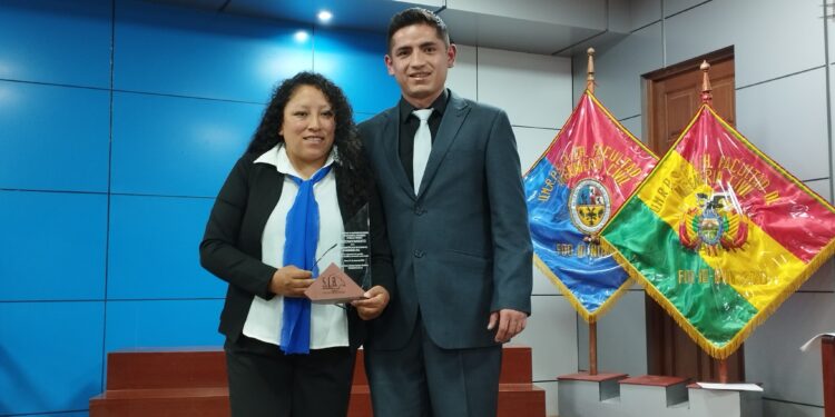 Reconocimiento a la Sociedad Científica de Civil por su aniversario