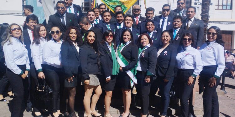 Rendimos homenaje a los 215 años de la primera gesta libertaria de América Latina participando del Desfile Cívico Militar