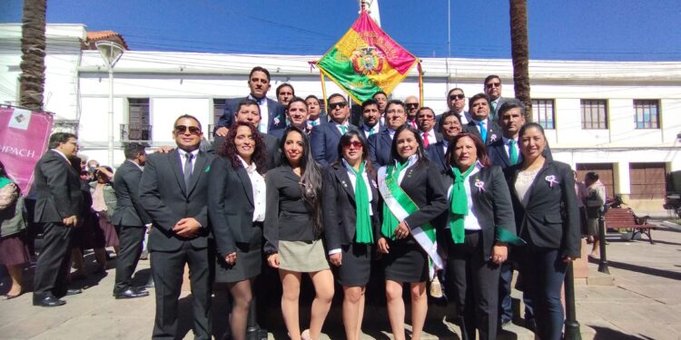 Rendimos homenaje a los 215 años de la primera gesta libertaria de América Latina participando del Desfile Cívico Militar
