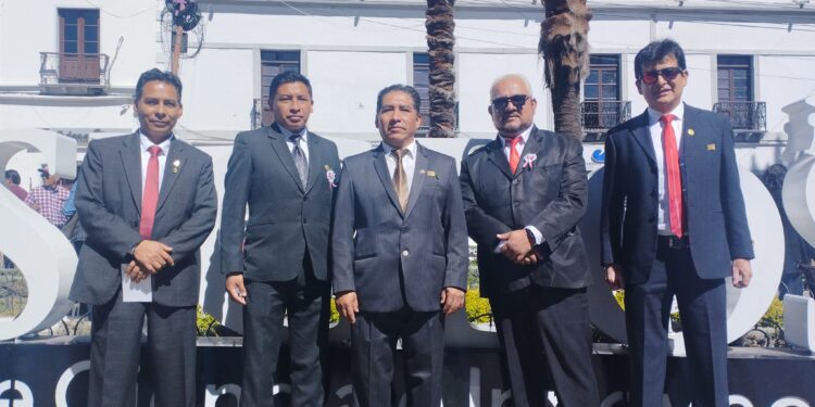 Rendimos homenaje a los 215 años de la primera gesta libertaria de América Latina participando del Desfile Cívico Militar
