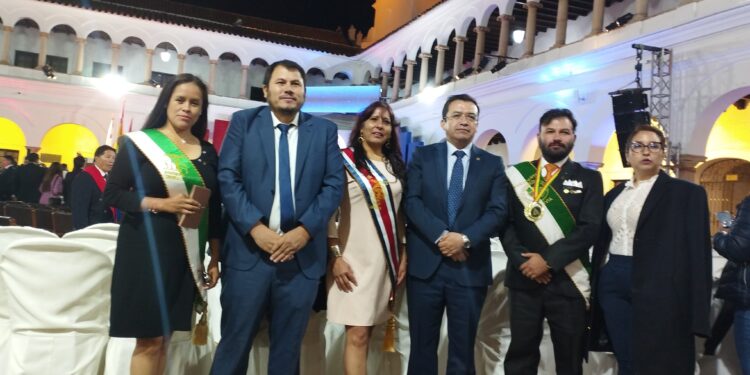 La SIB Chuquisaca participó del solemne acto en Homenaje a los 4 Siglos de la Universidad