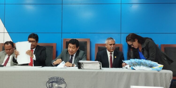 Firma de convenio con la Facultad de Ingeniería Civil y la Universidad de San Francisco Xavier de Chuquisaca