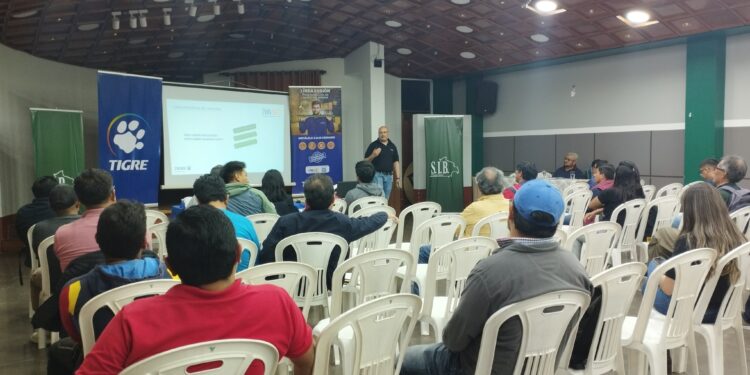 La SIB Chuquisaca organizó talleres técnicos gratuitos junto a TIGRE S.A.