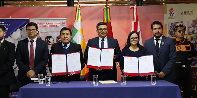 Firma de convenio interinstitucional de colaboración para el curso de Dinámica de Suelos y Microzonificación Sismica