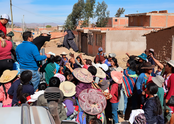 Donación de ropa de invierno de la campaña «Abrigos de Esperanza»