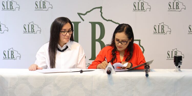 Firma de convenio corporativo interinstitucional con OPTICENTRO