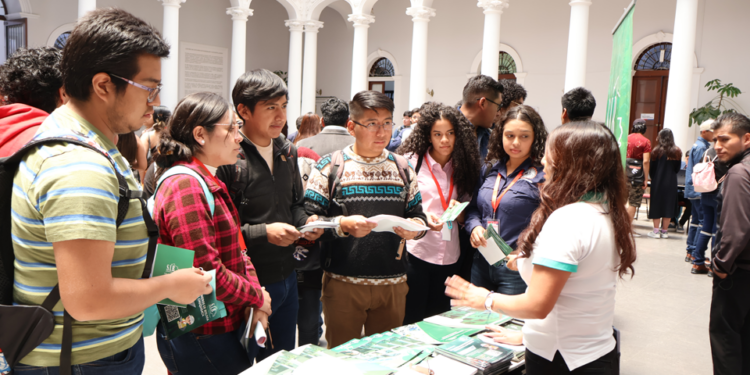 La SIB Chuquisaca participó de la Feria de Investigación de la carrera de Ingeniería Civil