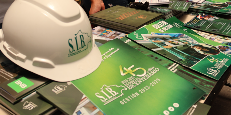 La SIB Chuquisaca participó de la Feria de Investigación de la carrera de Ingeniería Civil