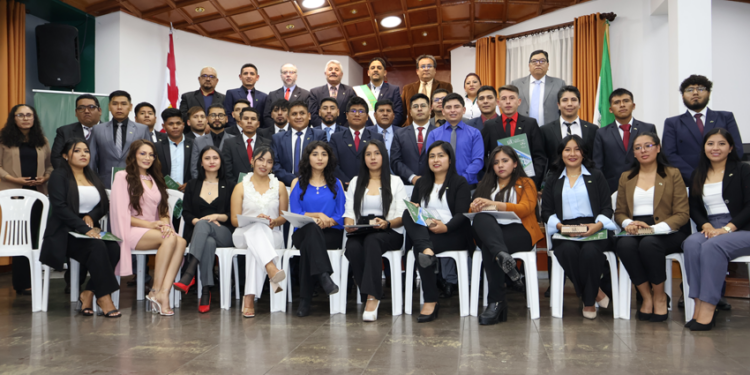 Juramento de nuevos miembros a la SIB Chuquisaca