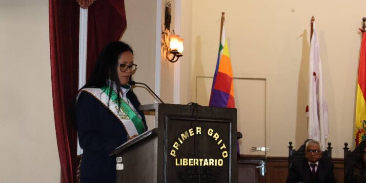 Declaración de «Huésped Ilustre» a las delegaciones de la Cumbre Nacional de Ingenieros