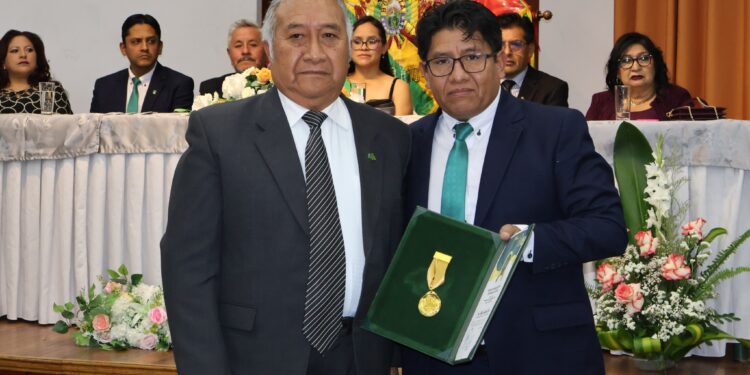 Acto de Honor y entrega de la Distinción «Ing. Lucas Hugo Martínez» en conmemoración a los 46 aniversario