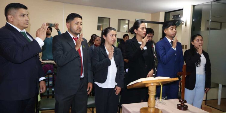 El Colegio de Ingenieros Ambientales de Chuquisaca, posesionó a su Directorio para la gestión 2025-2027