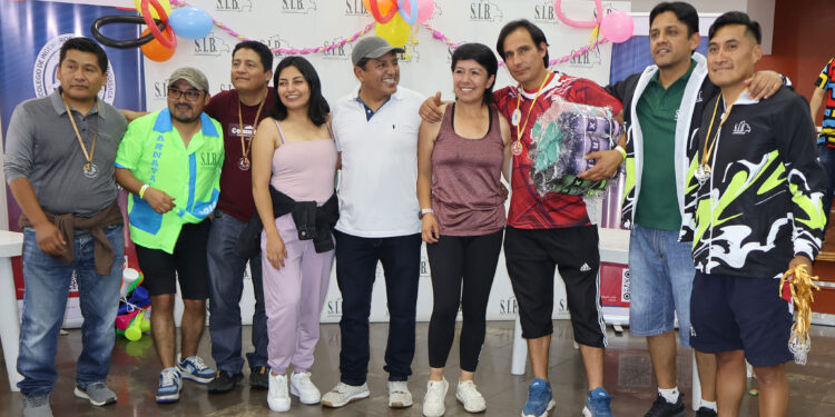 Premiación a los equipos ganadores del Campeonato Carnavalero 2026