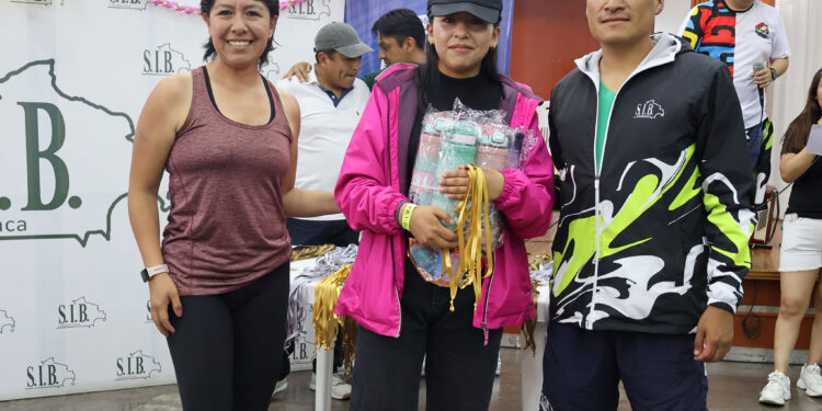 Premiación a los equipos ganadores del Campeonato Carnavalero 2026