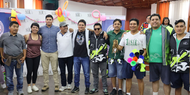 Premiación a los equipos ganadores del Campeonato Carnavalero 2026