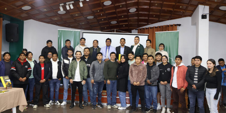 Socialización del libro: Metodología para el Diseño de Mezclas Asfálticas del M.Sc. Ing. Juan José Rosales Valda