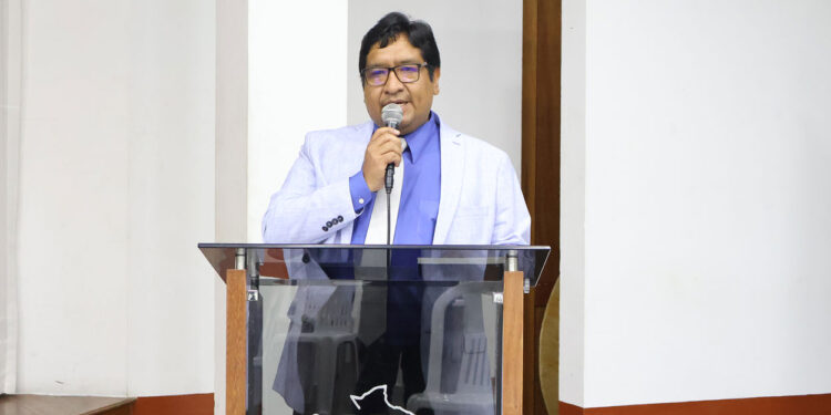 Socialización del libro: Metodología para el Diseño de Mezclas Asfálticas del M.Sc. Ing. Juan José Rosales Valda