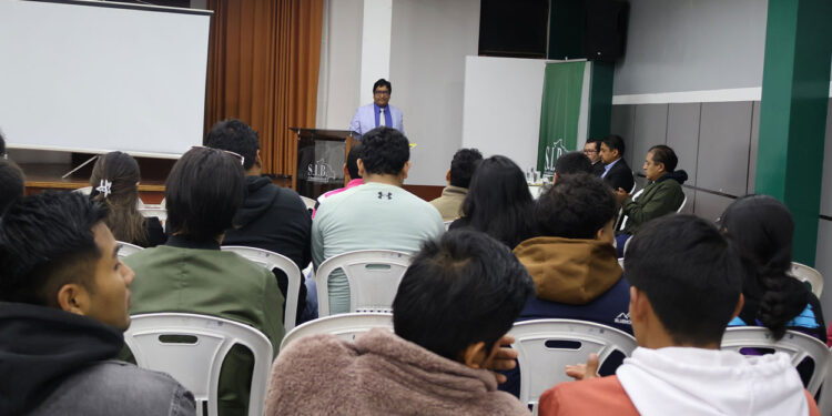 Socialización del libro: Metodología para el Diseño de Mezclas Asfálticas del M.Sc. Ing. Juan José Rosales Valda