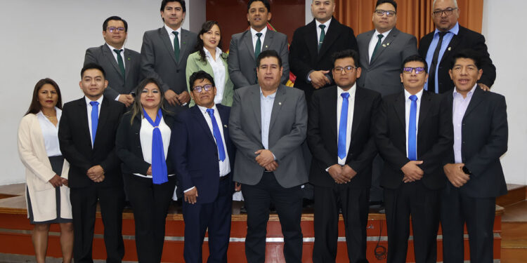 El Colegio de Ingenieros Eléctricos, Electrónicos y Electromecánicos de Chuquisaca posesionó a su Directorio para la Gestión 2026-2028