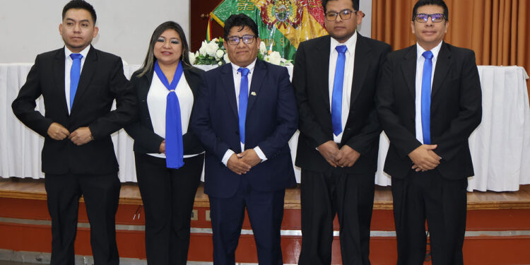 El Colegio de Ingenieros Eléctricos, Electrónicos y Electromecánicos de Chuquisaca posesionó a su Directorio para la Gestión 2026-2028