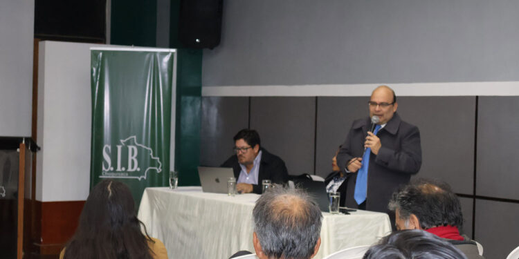 La SIB Chuquisaca impulsó la capacitación sobre la Ley Nº 1733 de Alivio Tributario, Condonación y Regularización Tributaria a sus miembros