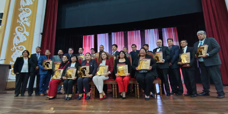 Reconocimiento a la excelencia profesional